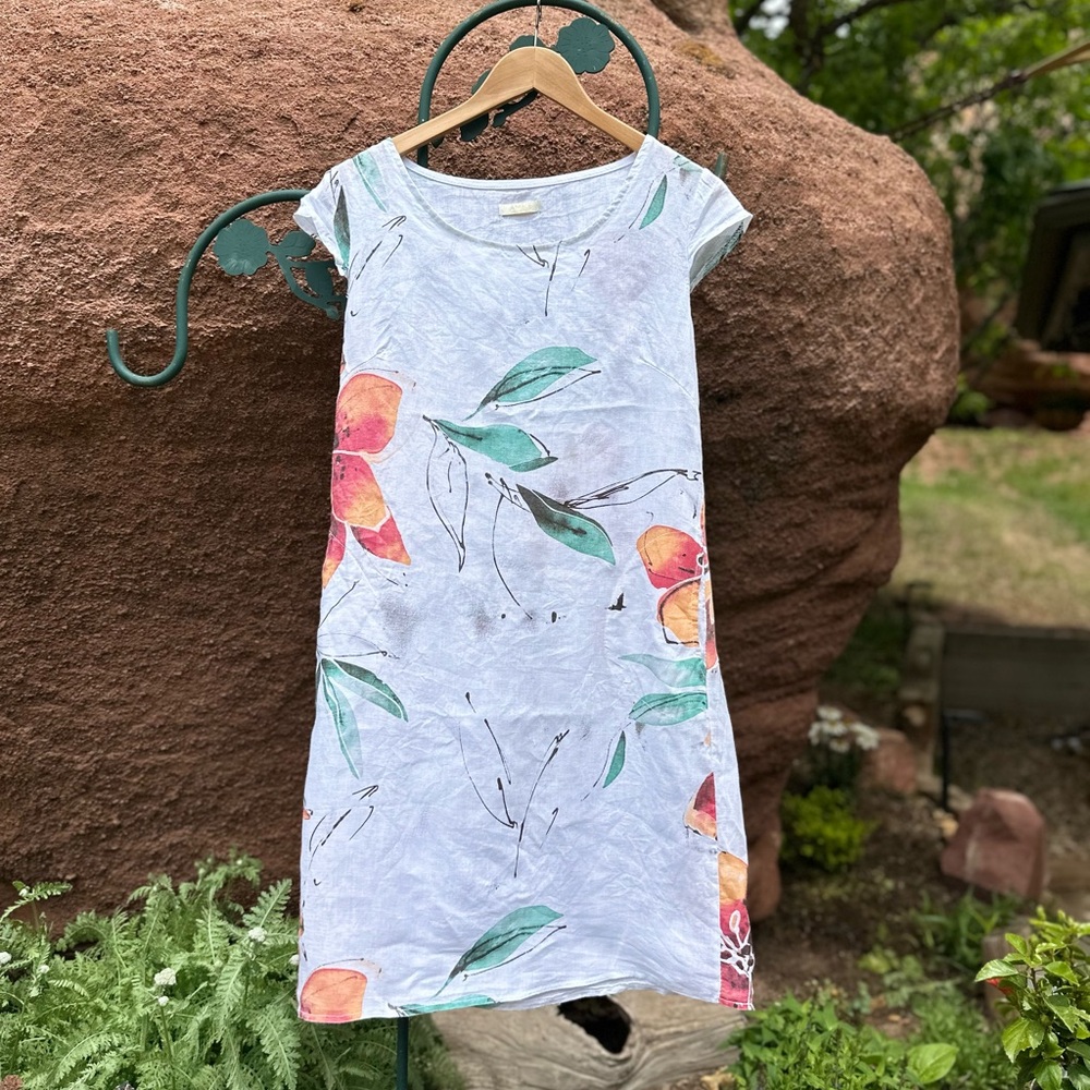 Made in Italy! Linen Dress with Bold Orange/Pink Florals and Pockets Size S